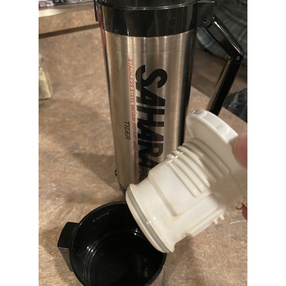 Vintage Tiger Sahara Pal Stainless Steel Vacuum Bottle NWC-1400 Capacity 1.39L - Picture 6 of 6